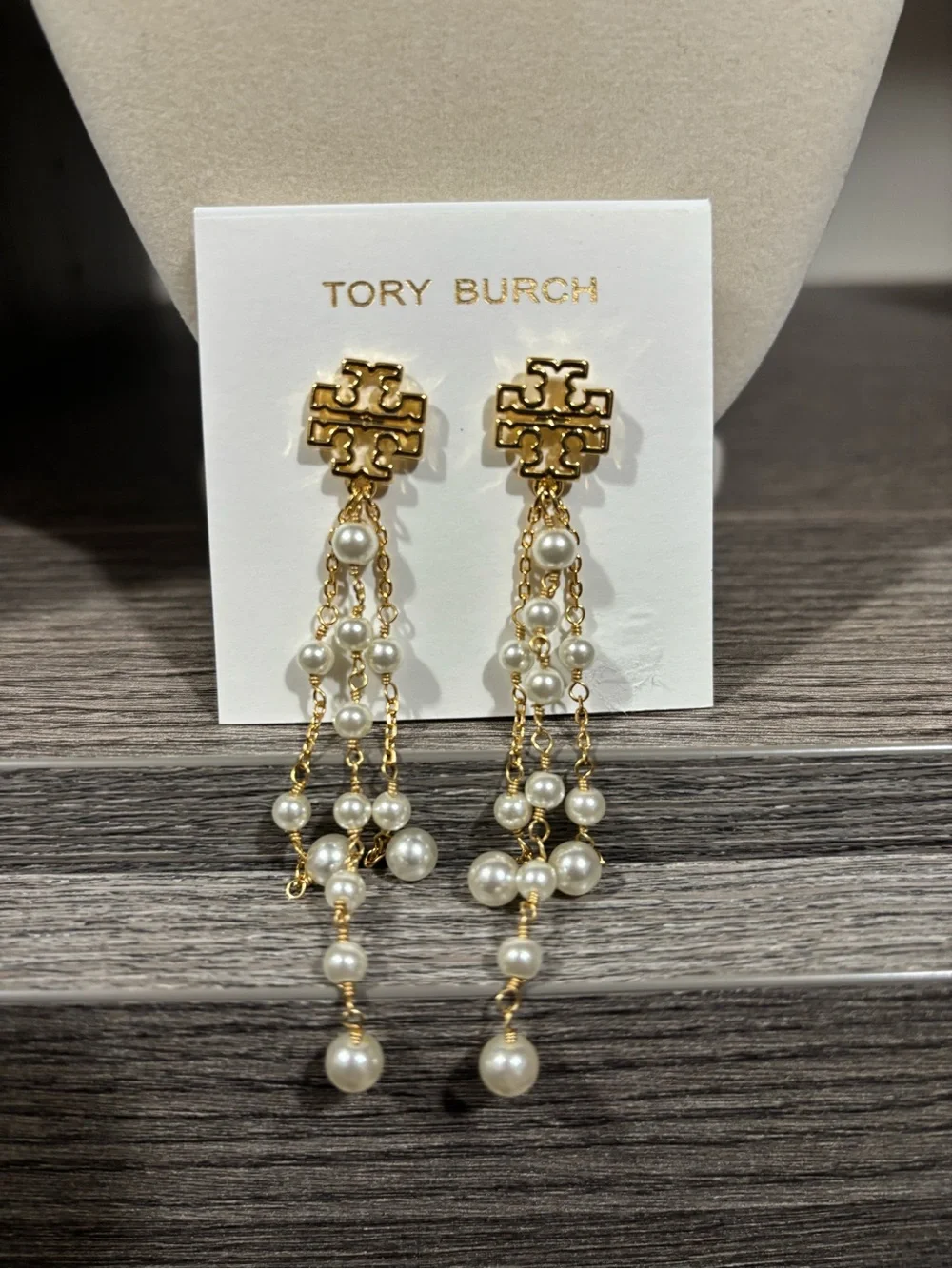 NWOT - Tory Burch Kira logo pearl linear drop earrings